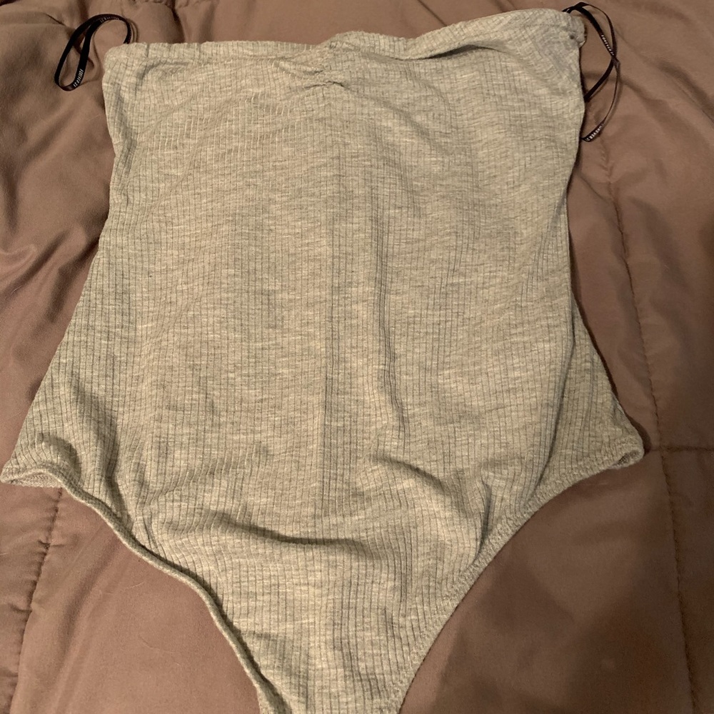 STRAPLESS BODYSUIT